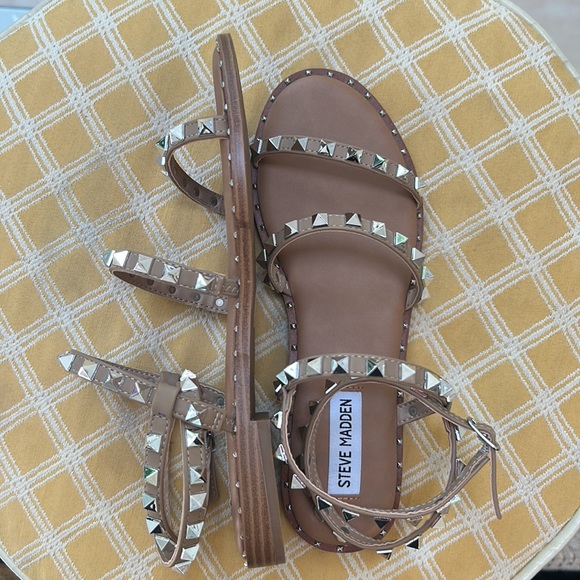 Steve Madden tan studded leather ankle wrap sandal - Picture 2 of 2